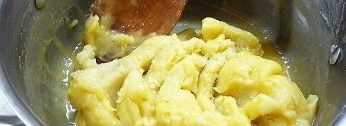 профитроли с пармезаном и муссом из крабового мяса. Шаг 3