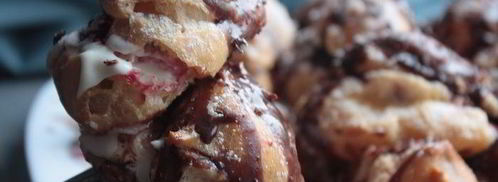 торт из профитролей с вишней и шоколадом. Шаг 12