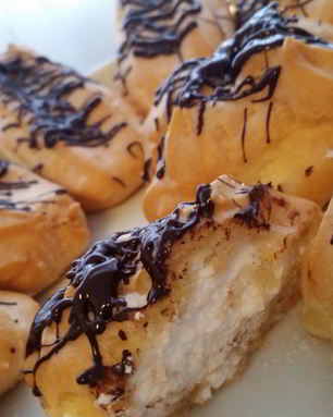 Эклеры с заварным белковым кремом