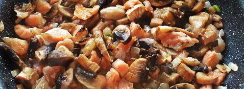 картофельно-рыбная запеканка под соусом бешамель. Шаг 16