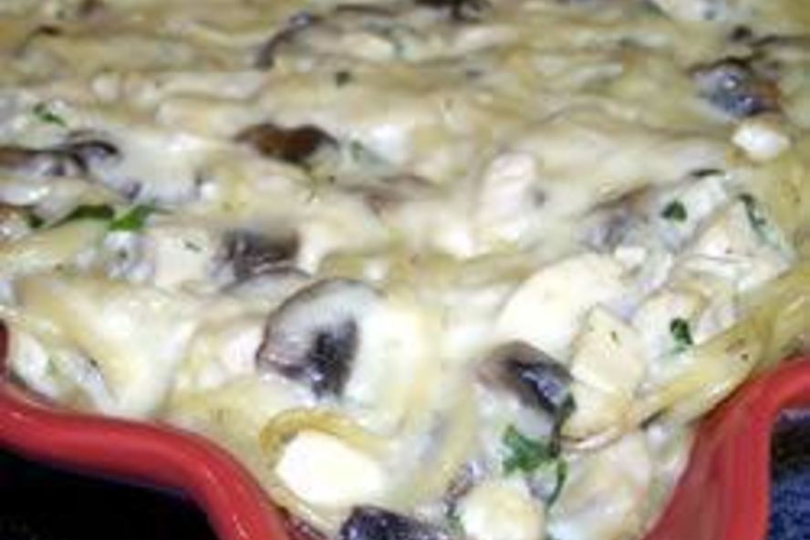 Рецепт запеканки из макарон с курицей и грибами