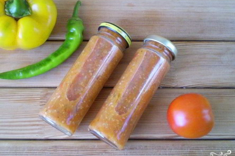 Рецепт аджики из помидоров и перца на зиму