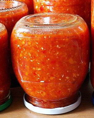 Аджика из помидоров на зиму