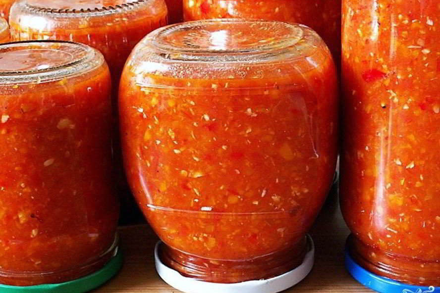 Рецепт аджики из помидоров на зиму