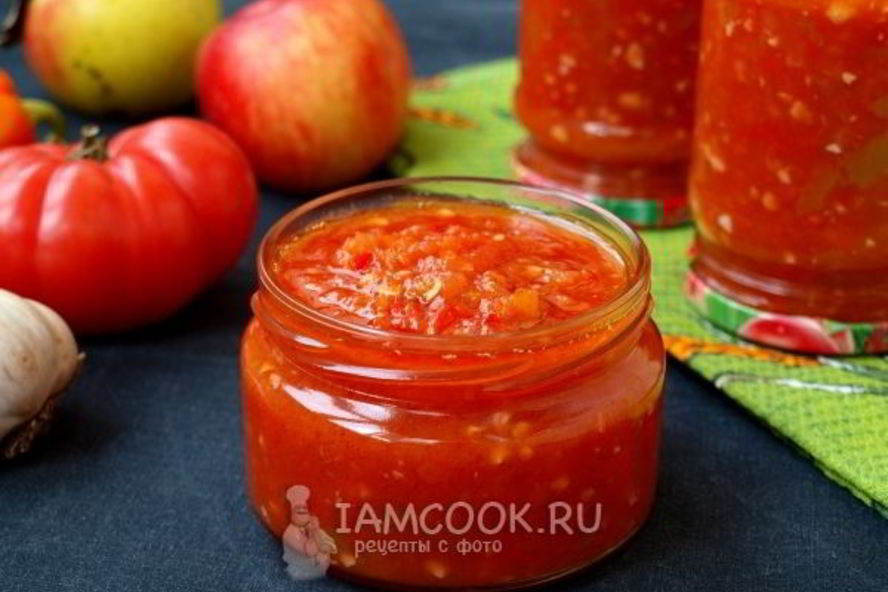 Рецепт аджики с яблоками и помидорами на зиму