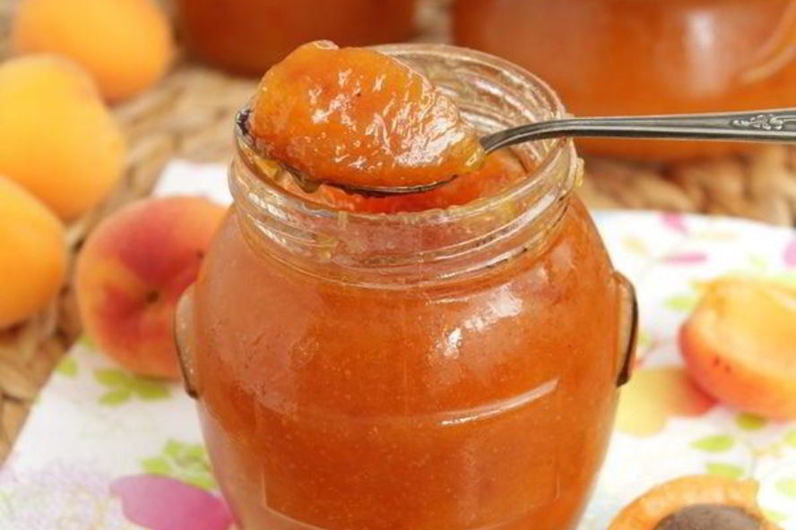 Рецепт абрикосового джема с корицей и бадьяном