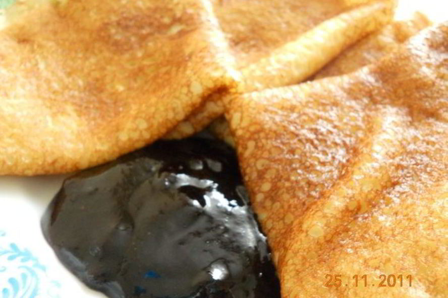 Рецепт блинчиков солнечных с черничным джемом