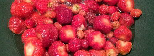 клубничный джем с базиликом и кедровыми орешками. Шаг 4