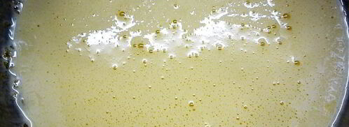 шарлотт с ягодами и клубничным джемом. Шаг 3