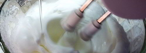 шарлотт с ягодами и клубничным джемом. Шаг 9