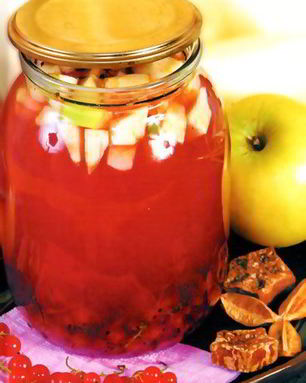 Компот из красной смородины и яблок