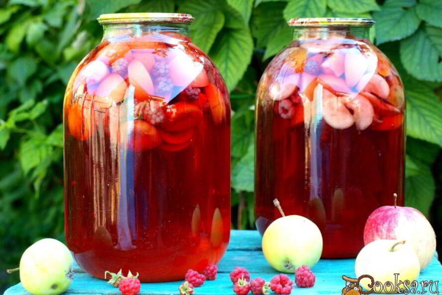 Рецепт компота из яблок, абрикос и ежевики