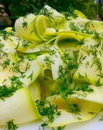 Быстрые маринованные кабачки