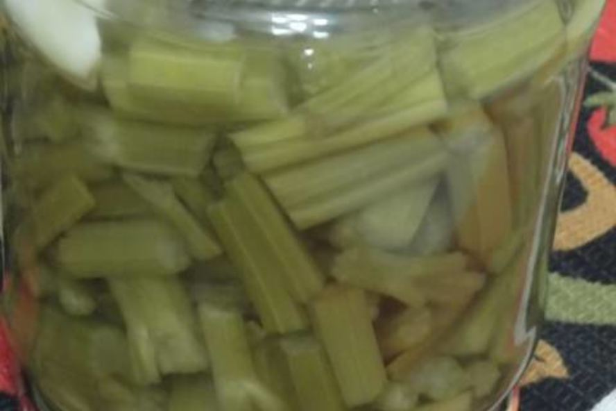 Рецепт маринованных стеблей сельдерея
