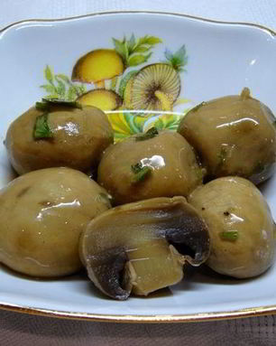 Шампиньоны маринованные