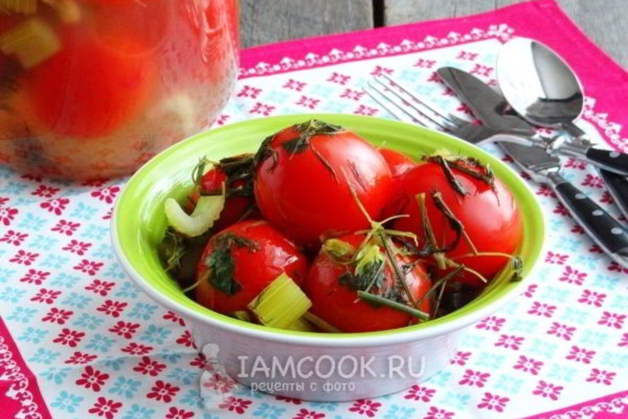 Рецепт помидоров, квашенных с чесноком и зеленью