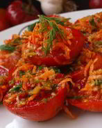 Помидоры по-корейски с морковью и чесноком