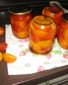 Консервированные помидоры Кусочек лета
