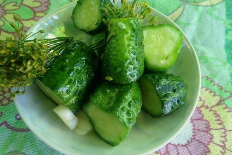Рецепт малосольных огурчиков
