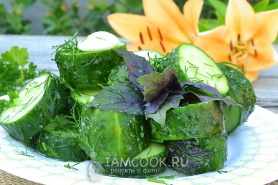 Рецепт малосольных огурцов за 5 минут