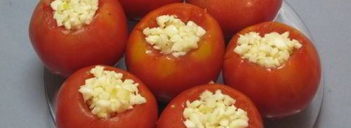 малосольные помидоры с чесноком. Шаг 3