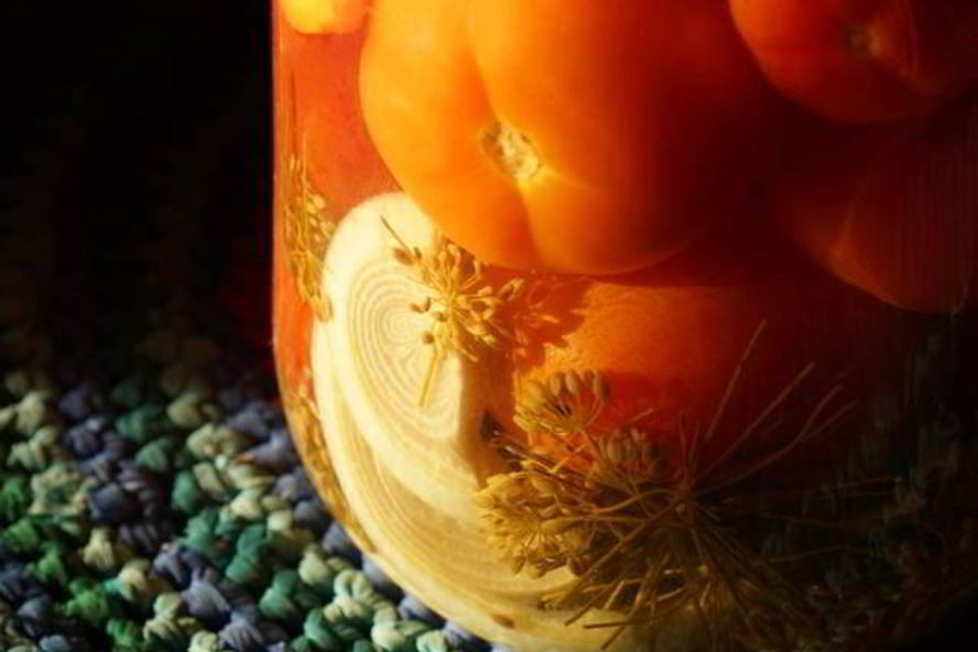 Рецепт малосольных помидоров с хреном