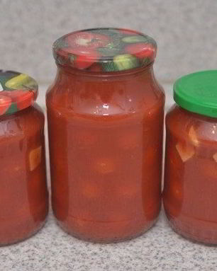 Помидоры в собственном соку с чесноком