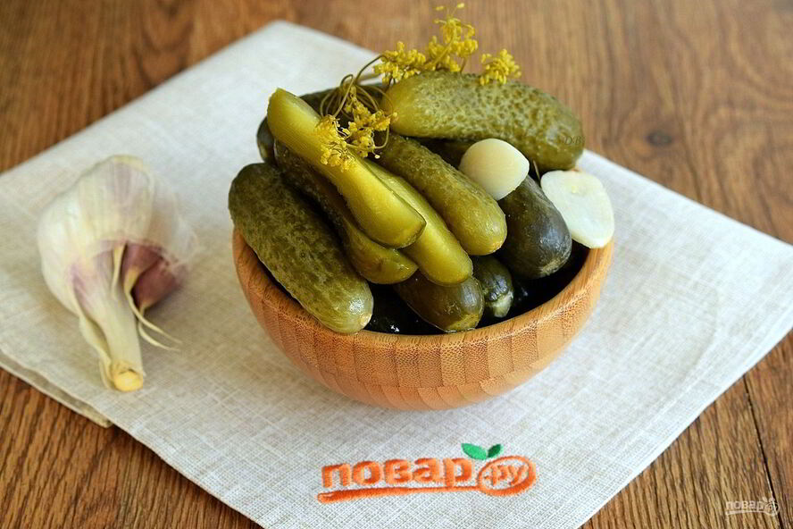 Рецепт соленых огурцов на зиму в банках