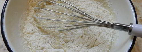 блинчики на молоке и малиновом варенье. Шаг 3