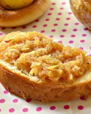 Быстрое яблочное варенье с корицей