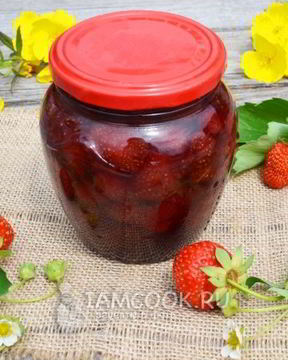 Варенье из клубники с цельными ягодами на зиму