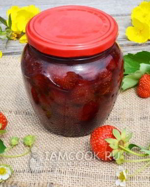 Варенье из клубники с цельными ягодами на зиму