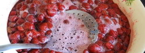 варенье из клубники с цельными ягодами на зиму. Шаг 7