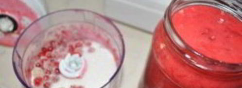 варенье из смородины, перетертое с сахаром. Шаг 2