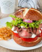 Бургер с ростбифом