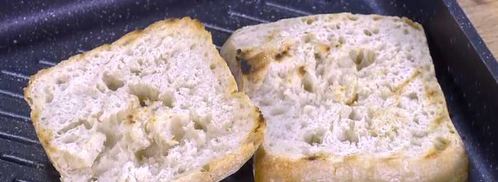 бургеры с котлетками из семги и каперсов. Шаг 8