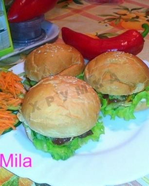 Гамбургеры с корейской морковкой