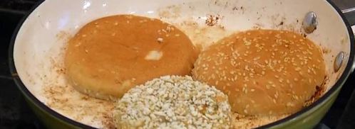 овощные бургеры с чечевицей, грибами и курагой. Шаг 11