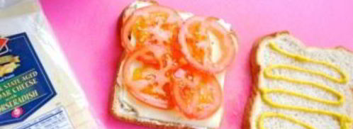 бутерброд с ветчиной и помидорами. Шаг 2