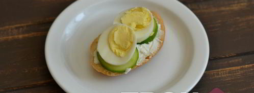 бутерброд с яйцом. Шаг 4