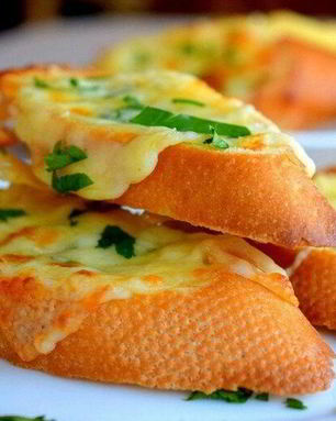 Бутерброды с чесноком и сыром
