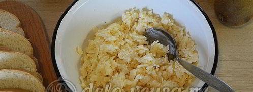 бутерброды с киви и сыром. Шаг 4