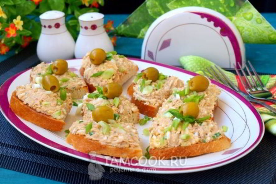 Рецепт бутербродов с консервированным тунцом