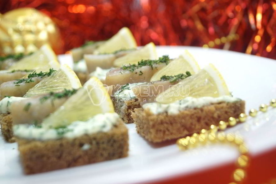 Рецепт бутербродов с селедкой