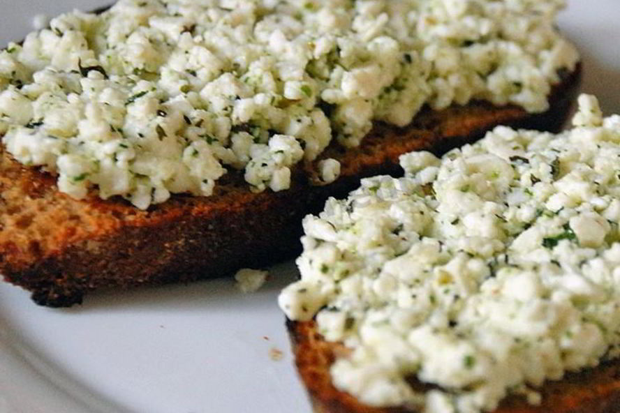 Рецепт бутербродов с творогома и зеленью