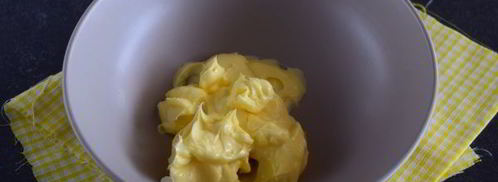 горячие бутерброды с колбасой и сыром в духовке. Шаг 4