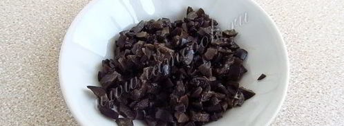 горячие бутерброды с консервированным лососем и маслинами. Шаг 5