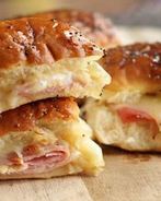 Горячие бутерброды с ветчиной и сыром в фольге