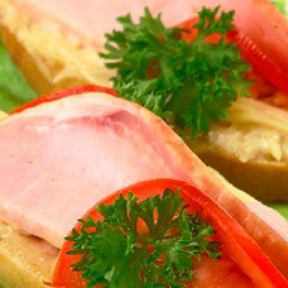 Бутерброды с помидорами