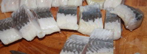 разноцветные бутерброды с сельдью. Шаг 2